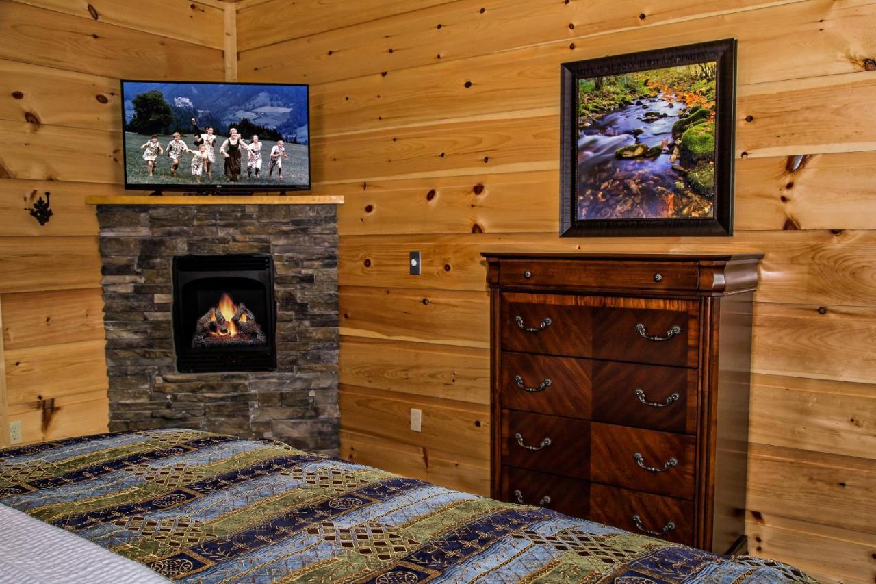 Sycamore Mansion Cabin Pittman Center エクステリア 写真
